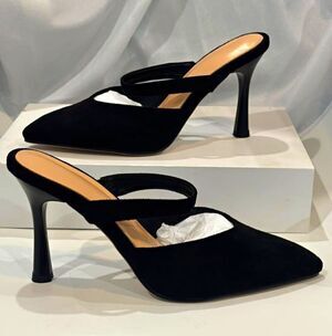 Women’s Black Pointed Toe Slingback High Heel Pumps Size 7 New in Box